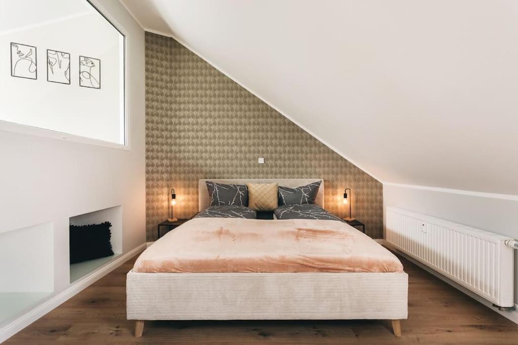 Tip! Toplage In Dresden! Moderne 100 Qm Ferienwohnung Fuer Familien Und Kleine Gruppen Esterno foto