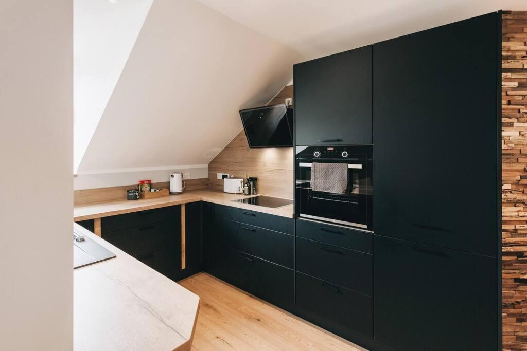 Tip! Toplage In Dresden! Moderne 100 Qm Ferienwohnung Fuer Familien Und Kleine Gruppen Esterno foto